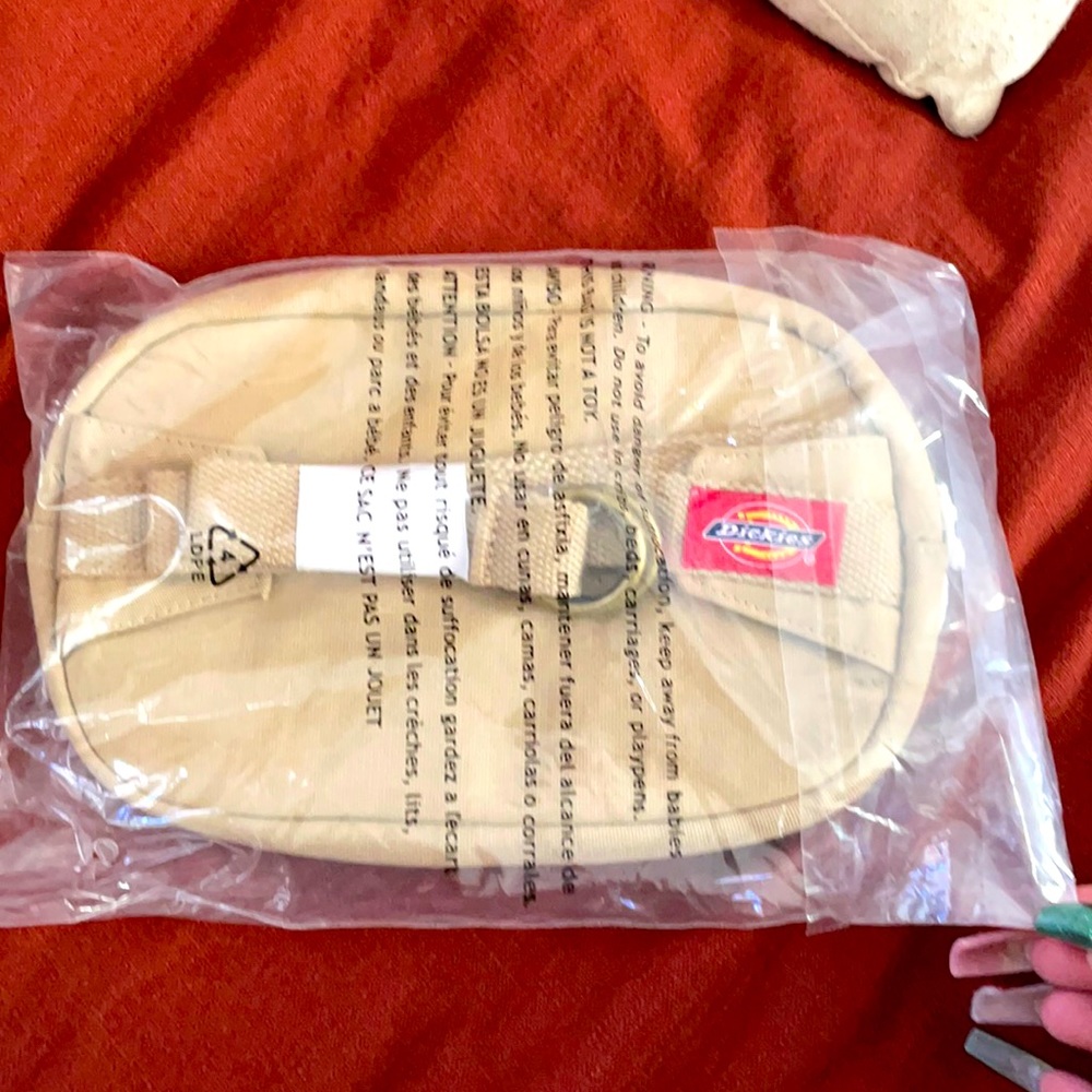 Brand new dickies Fanny pack, never opened